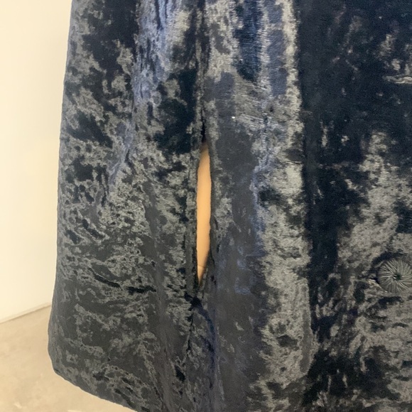 Vintage Niccolini Black Crushed Velvet Cape Women’s S Dramatic Statement - Picture 8 of 17